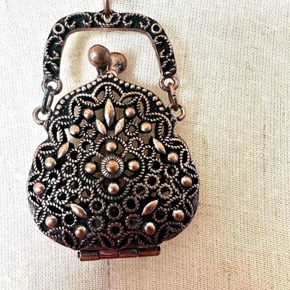 Filagree purse locket pendant necklace - Picture 12 of 14